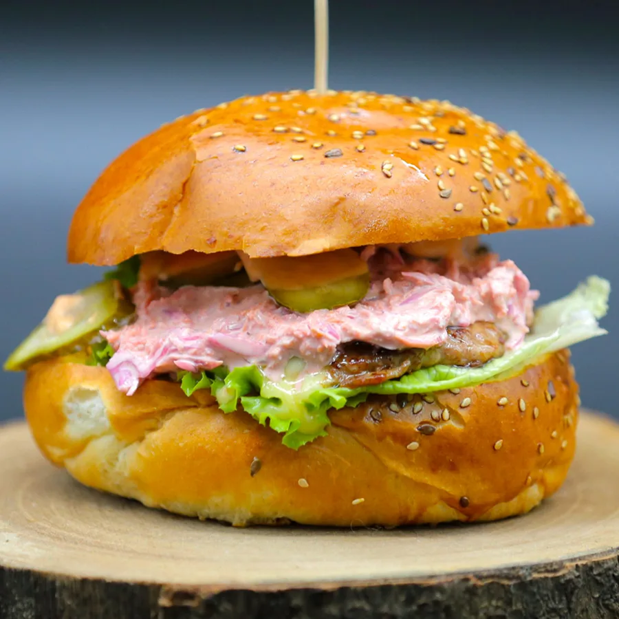 Special coleslaw burger
